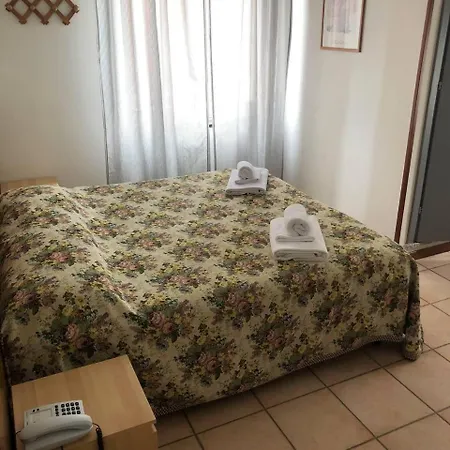 Bab And Helvetia Hotel